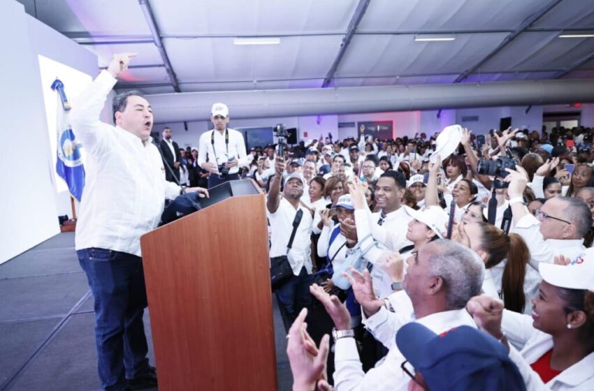  Médicos lanzan movimiento “Salud con Luis” en apoyo a gestión presidencial