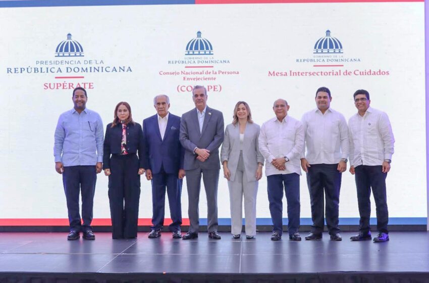  Presidente Luis Abinader designa oficialmente a 90 personas cuidadoras en Conape